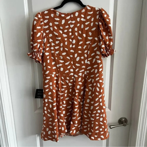 B98 NEW Lulu’s Oh My Darlin' Orange Print Puff Sleeve Mini Dress - Picture 7 of 8